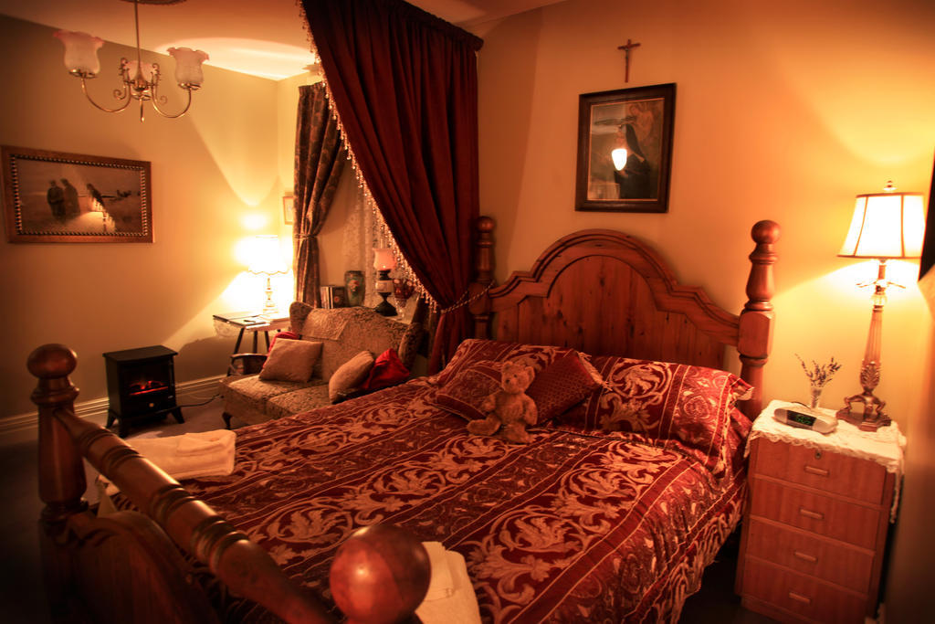 Blakes Manor Self Contained Heritage Accommodation Deloraine Ruang foto
